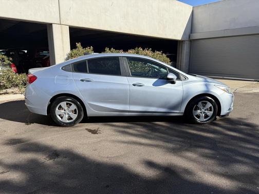 2017 Chevrolet Cruze LS