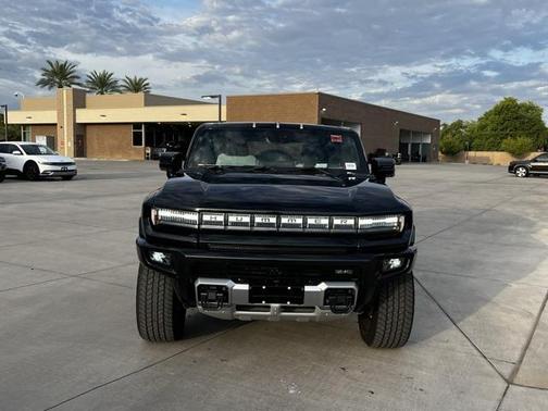 2024 GMC HUMMER EV SUV 2X