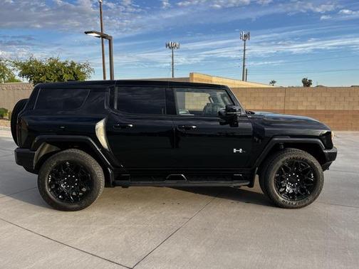 2024 GMC HUMMER EV SUV 2X
