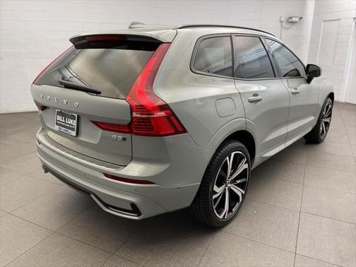 2025 Volvo XC60 B5 Ultra