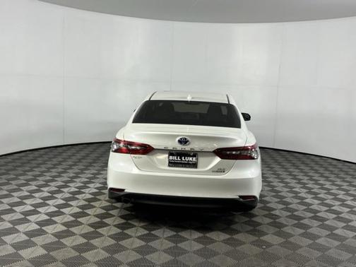 2021 Toyota Camry Hybrid XLE