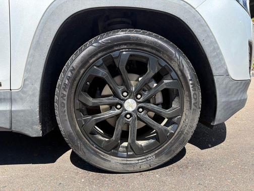 Quicksilver Metallic 2020 GMC Terrain SLE