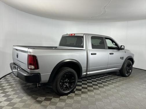 2024 RAM 1500 Classic Warlock Crew Cab 4x2 5'7' Box