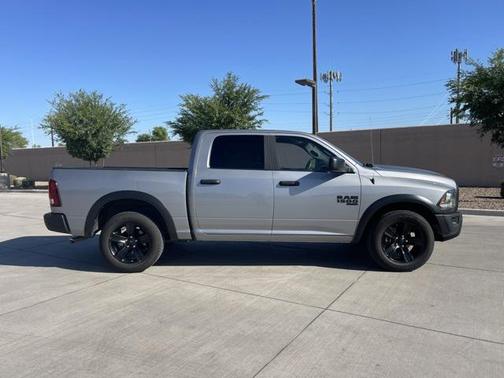 2024 RAM 1500 Classic Warlock Crew Cab 4x2 5'7' Box