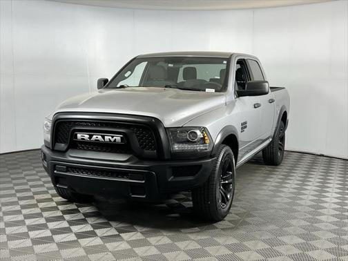 2024 RAM 1500 Classic Warlock Crew Cab 4x2 5'7' Box