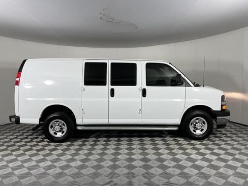 2023 Chevrolet Express 2500 RWD 2500 Regular Wheelbase WT