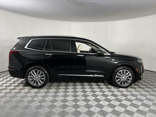 2022 Cadillac XT6 Premium Luxury AWD