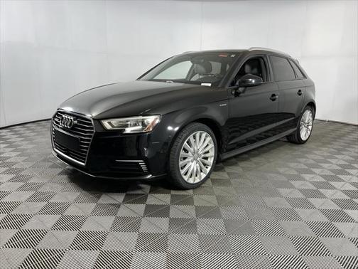 2017 Audi A3 e-tron 1.4T Premium