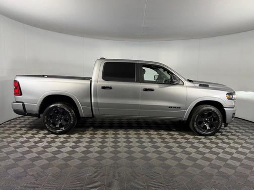 Billet Silver Metallic Clearcoat 2025 RAM 1500 Big Horn/Lone Star