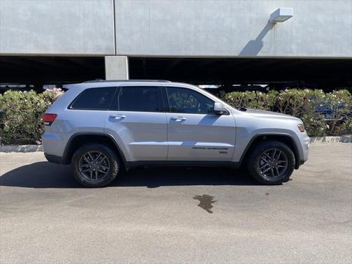 2016 Jeep Grand Cherokee 75th Anniversary
