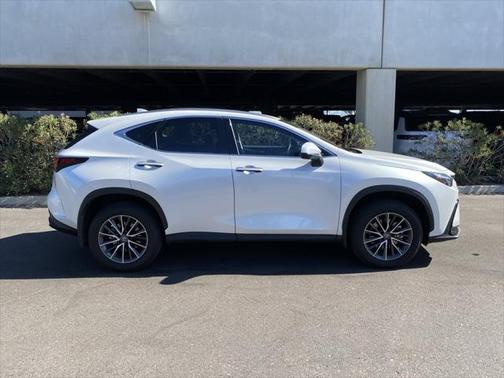 2024 Lexus NX 350h Premium