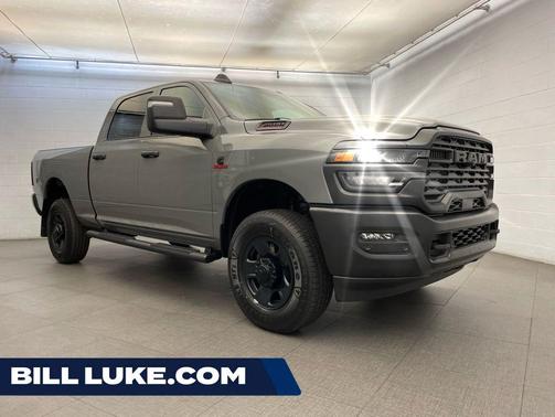 Ceramic White 2026 RAM 2500 Tradesman Crew Cab 4x4 6'4' Box