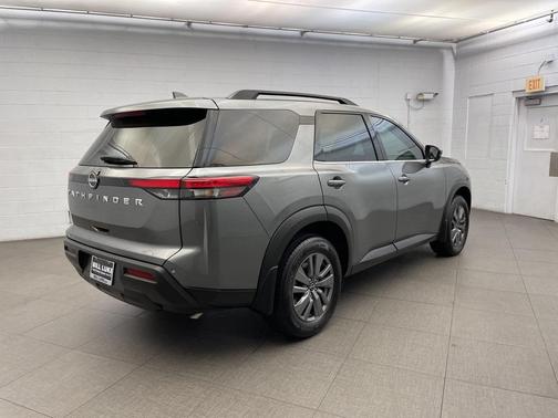 2025 Nissan Pathfinder SV FWD
