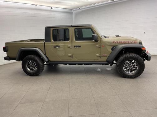 2025 Jeep Gladiator Mojave