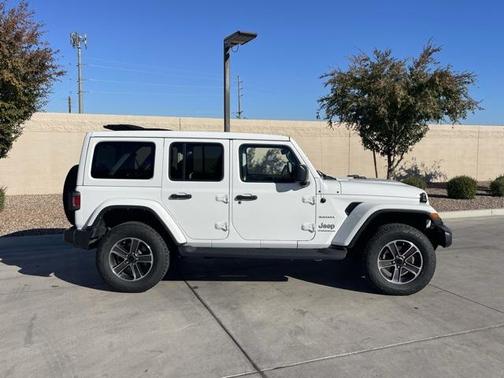 2023 Jeep Wrangler 4-Door Sahara 4x4