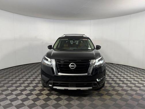 Super Black 2025 Nissan Pathfinder Platinum 4WD