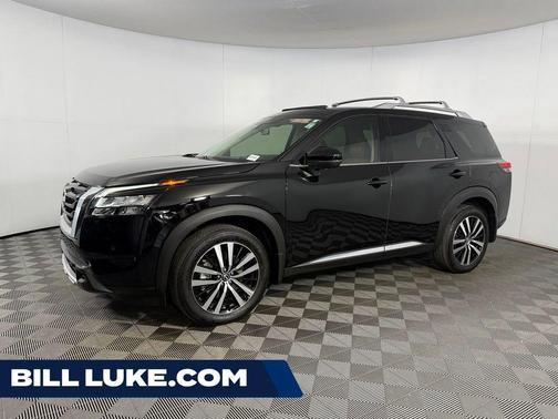 Super Black 2025 Nissan Pathfinder Platinum 4WD