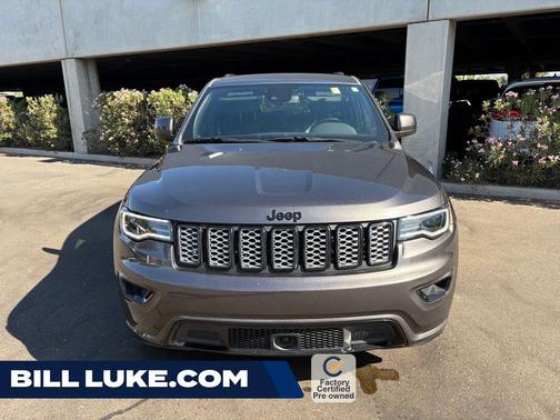 Granite Crystal Metallic Clearcoat 2021 Jeep Grand Cherokee Laredo
