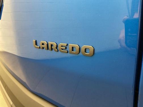 2026 Jeep Cherokee Laredo 4x4