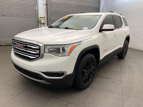 Summit White 2019 GMC Acadia SLT-1