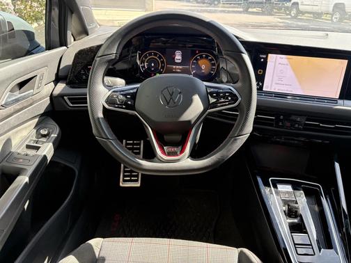 2024 Volkswagen Golf GTI 2.0T SE DSG