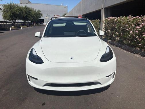 2024 Tesla Model Y Long Range Dual Motor All-Wheel Drive
