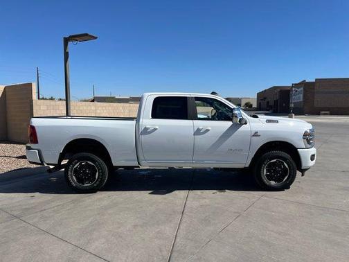 2026 RAM 2500 Laramie Crew Cab 4x4 6'4' Box