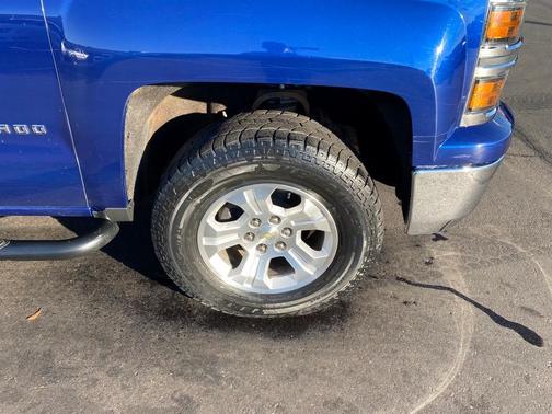 Photo 5 of 40 of 2014 Chevrolet Silverado 1500 LT