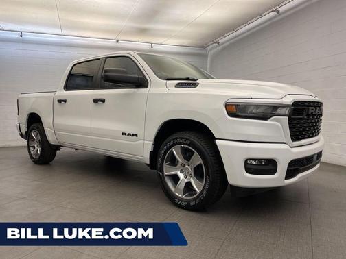 Bright White Clearcoat 2026 RAM 1500 Express