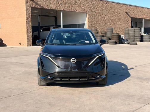 Black Diamond Pearl 2024 Nissan ARIYA EVOLVE+