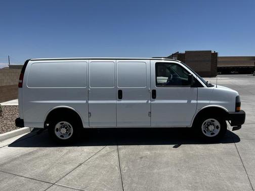 2020 Chevrolet Express 2500 RWD 2500 Regular Wheelbase WT
