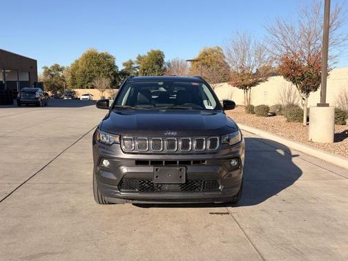 2022 Jeep Compass Latitude Lux