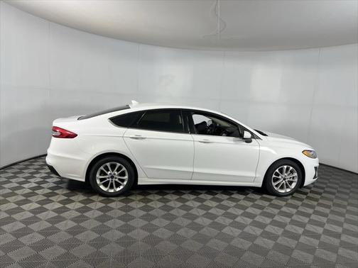 2020 Ford Fusion Hybrid SE