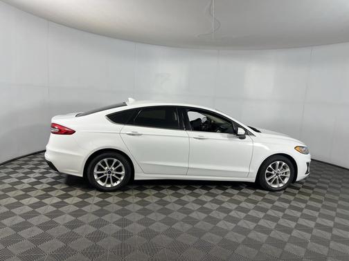 2020 Ford Fusion Hybrid SE