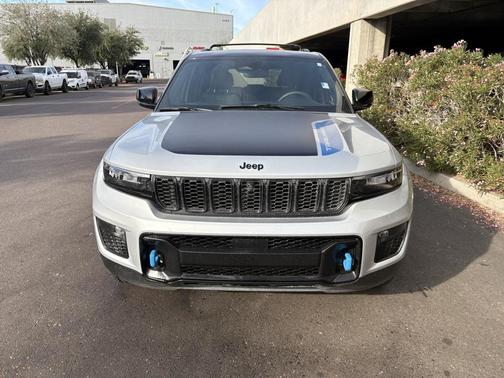 2022 Jeep Grand Cherokee 4xe Trailhawk