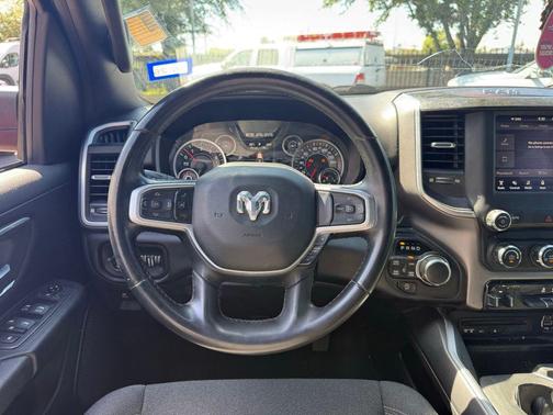 Delmonico Red Pearlcoat 2019 RAM 1500 Big Horn