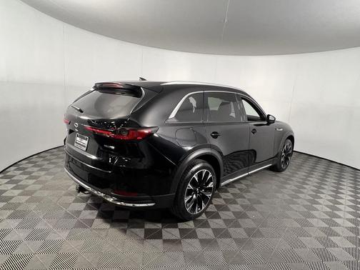 2025 Mazda CX-90 PHEV Premium Plus