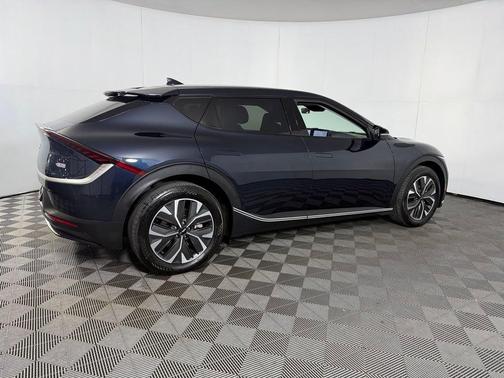 Gravity Blue 2024 Kia EV6 Light Long Range