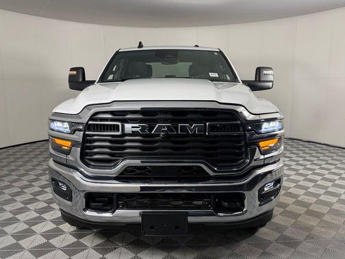 Bright White Clearcoat 2025 RAM 2500 Big Horn Crew Cab 4x4 6'4' Box