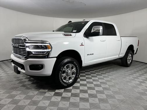 2024 RAM 2500 Laramie Crew Cab 4x4 6'4' Box