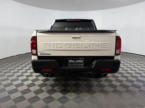 2025 Honda Ridgeline Black