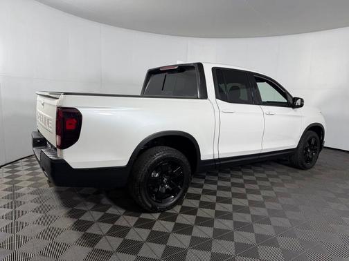 2025 Honda Ridgeline Black