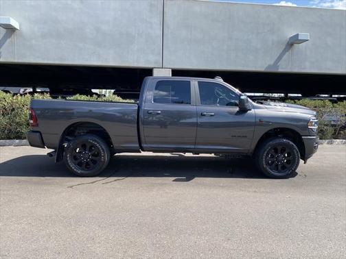 2024 RAM 3500 Laramie Crew Cab 4x4 6'4' Box