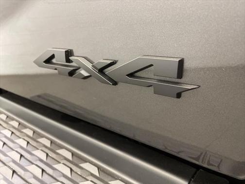 2024 RAM 3500 Laramie Crew Cab 4x4 6'4' Box