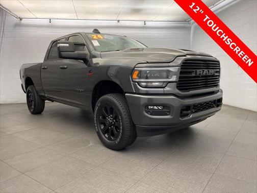 2024 RAM 3500 Laramie Crew Cab 4x4 6'4' Box