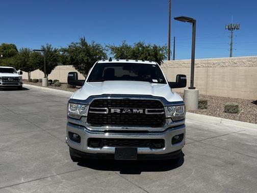 2024 RAM 3500 Big Horn Crew Cab 4x4 8' Box