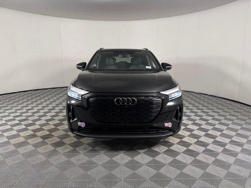 Mythos Black Metallic 2024 Audi Q4 e-tron Premium Plus 55 quattro