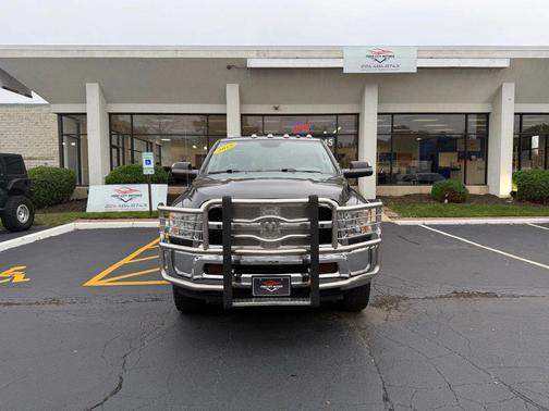 2018 RAM 2500 Tradesman Crew Cab 4x4 6'4' Box