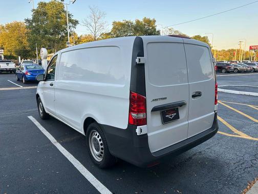 2020 Mercedes-Benz Metris Base