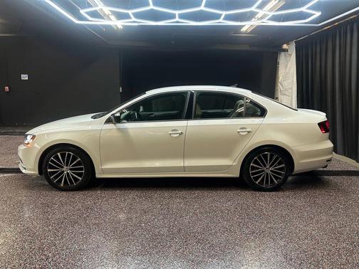 2016 Volkswagen Jetta 1.8T Sport